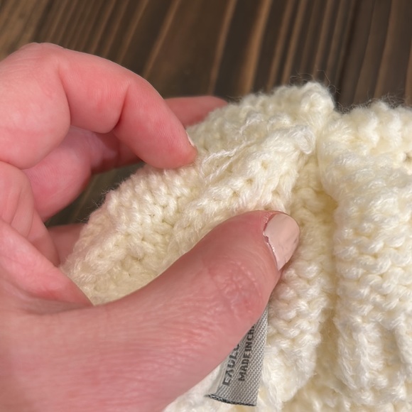 Two women’s CC beanies - Picture 9 of 9